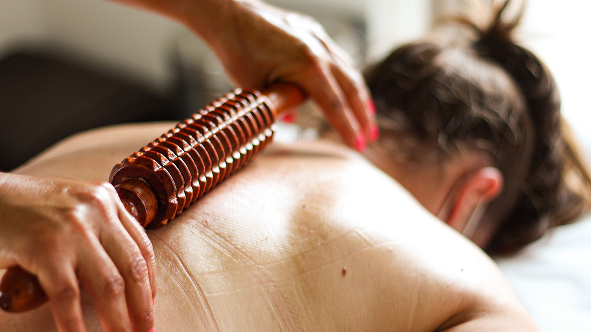 Maderotherapy treatment