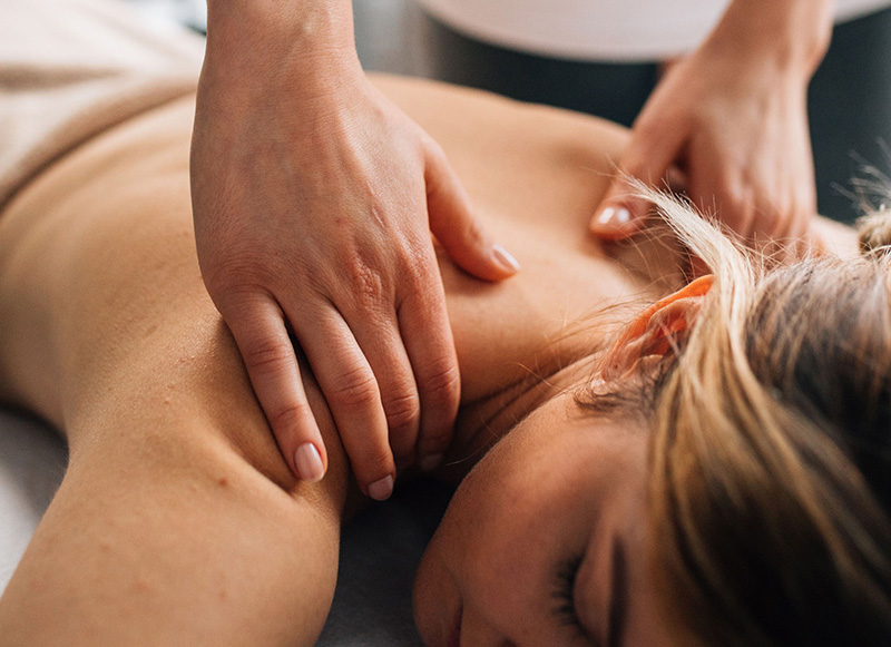 Relaxing massage treatment